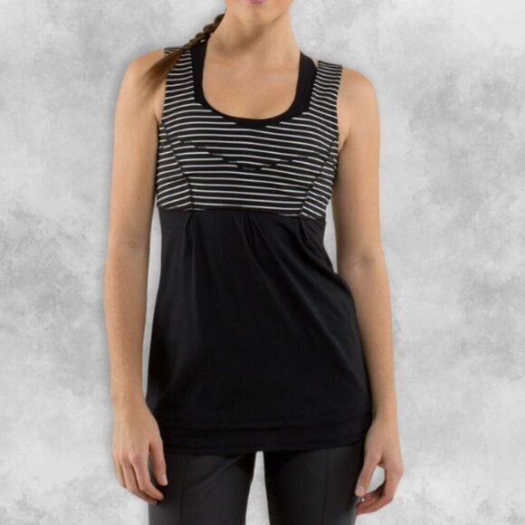 Lululemon Tame Me Tank Built-In Bra Skimming Fit Parallel Stripe Black White W 6 - Picture 1 of 7